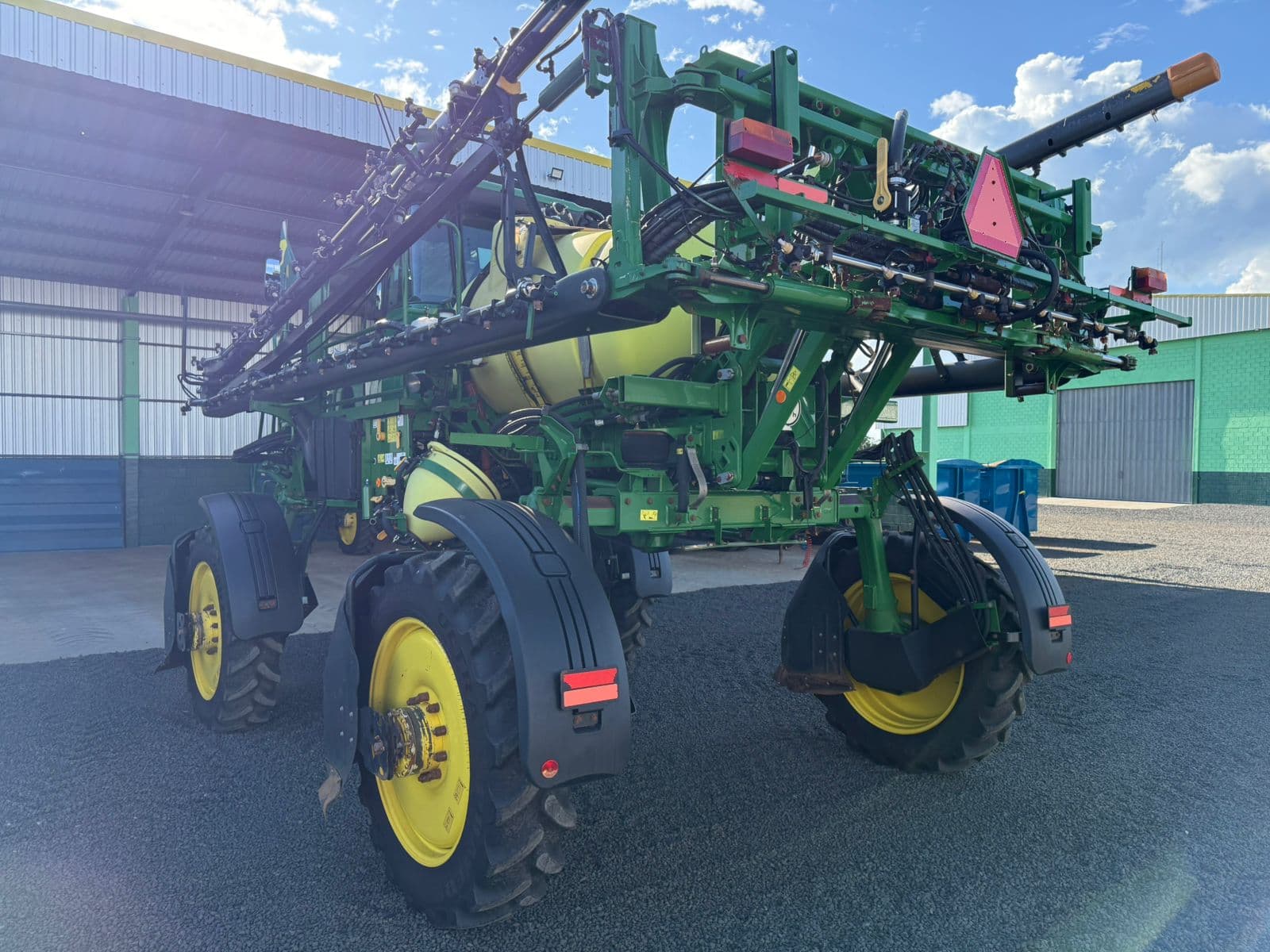 John Deere M4025